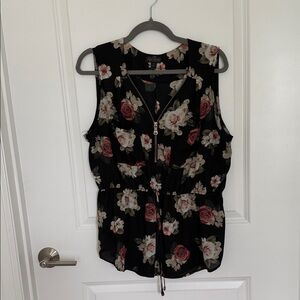 J for Justify Lightweight Floral Black Sleeveless Top